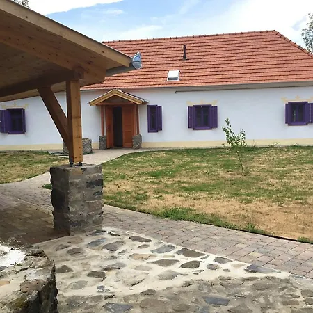 Sadhana Yoga Retreat Centre Affittacamere *