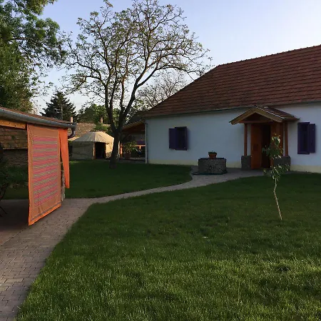 Affittacamere Sadhana Yoga Retreat Centre *