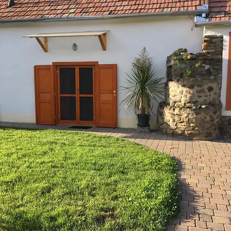 Sadhana Yoga Retreat Centre Affittacamere Vindornyalak